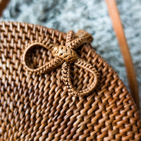 Balinese Rattan Bag (Round) - Picture 3 of 13